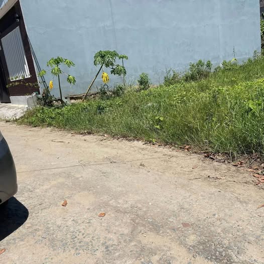 Đất vàng đối diện trường chuyên Hà Tĩnh, vị trí đắc địa 9,5m x 13m, giá 2,4 tỷ