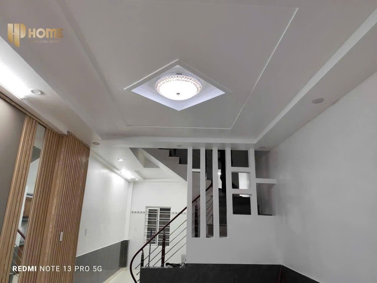 Cho thuê nhà 3 tầng, 3 phòng ngủ, ngõ xe máy tránh, 40m2, Hải Phòng