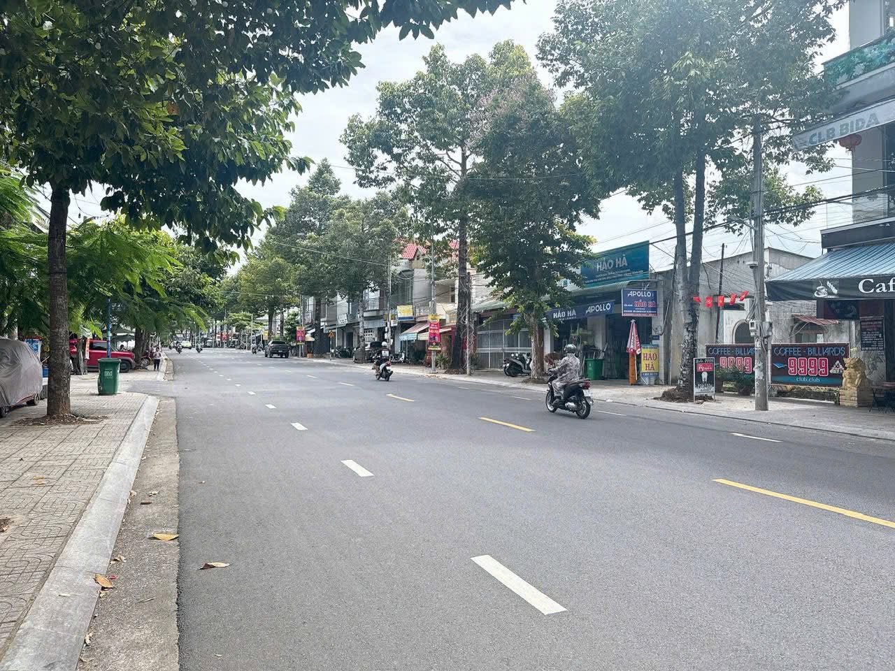 Nhà 1 trệt 1 lầu mặt tiền Nguyễn Văn Cừ, Bà Rịa kinh doanh sầm uất