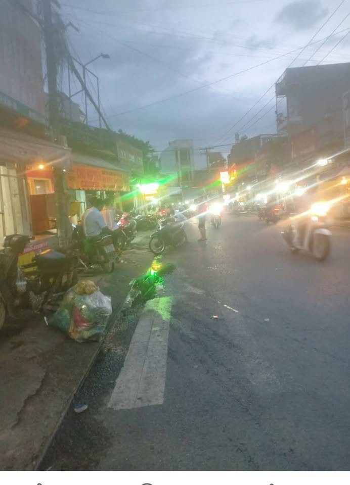 Nhà Dĩ An, 117m² mặt tiền kinh doanh, dòng tiền 12 triệu/tháng, giá sốc 4,7 tỷ