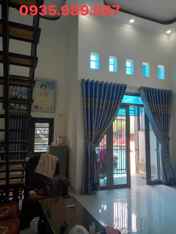 Nhà xinh trung tâm Pleiku, 3 phòng , ô tô vào tận cửa