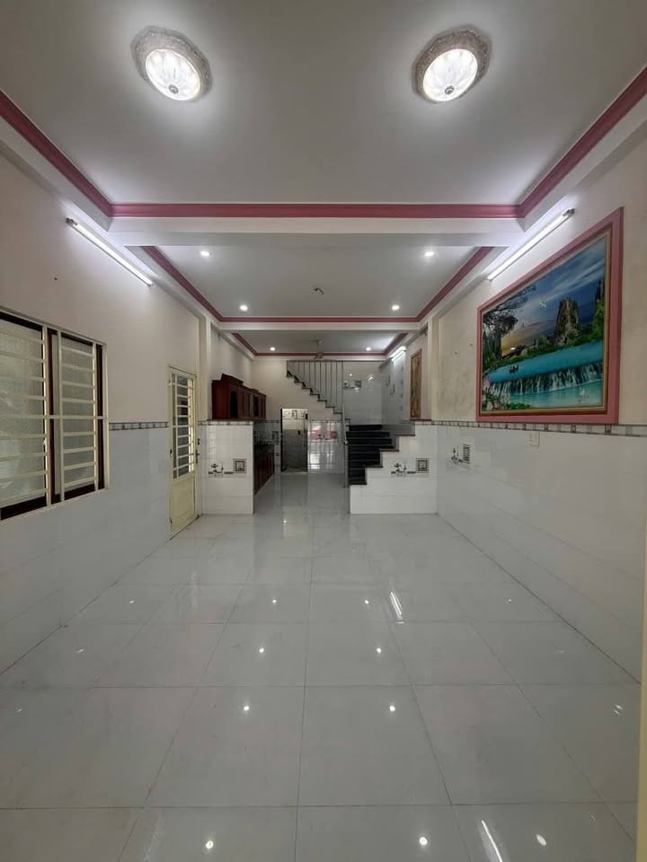 Bán nhà lầu trệt 3 phòng trọ, gần khu công nghiệp Mỹ Phước 3, Bình Dương, 2,4 tỷ