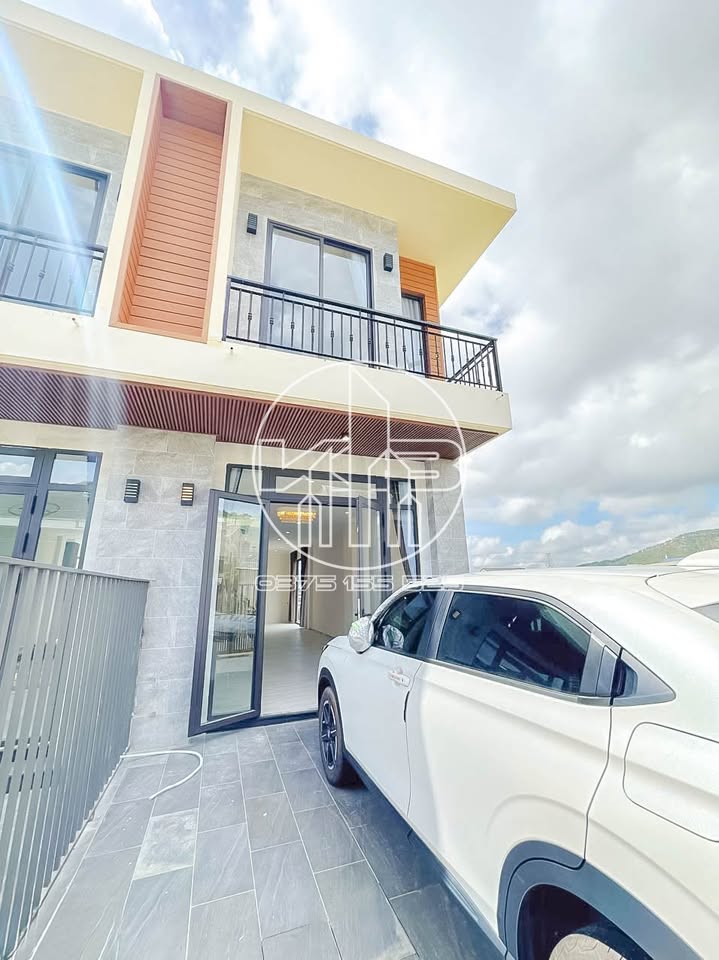 Chào mừng quý vị đến với "thiên đường nghỉ dưỡng" Đà Lạt, nơi có căn nhà phố mới xây siêu xinh đang chờ chủ nhân mới