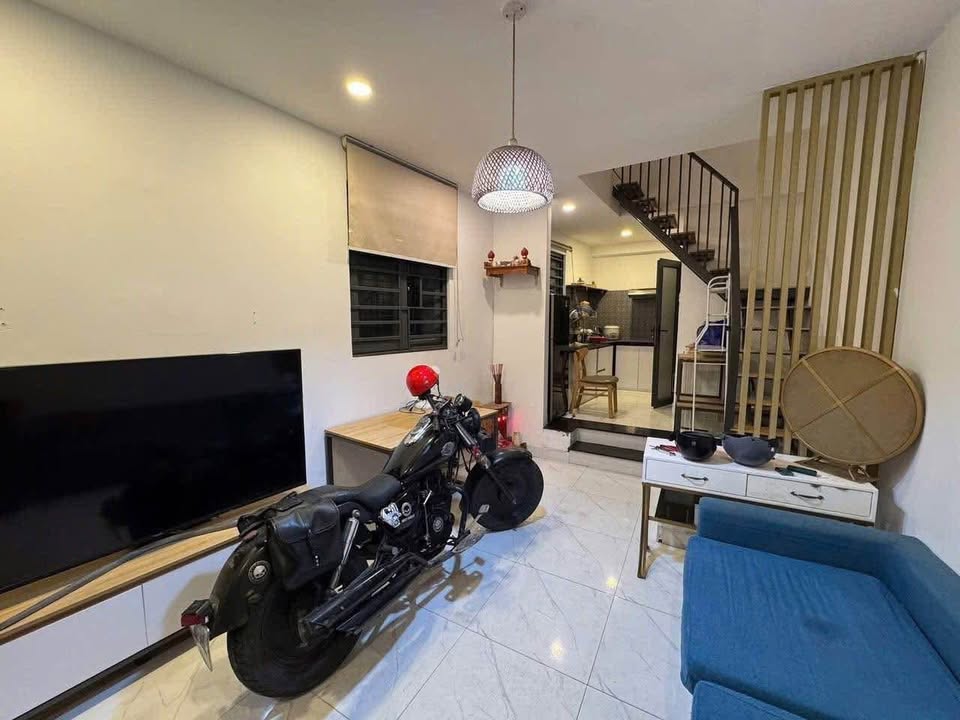 Nhà 2 tầng kiệt đẹp, lô góc, sát cầu Rồng - Giá hời 2,89 tỷ