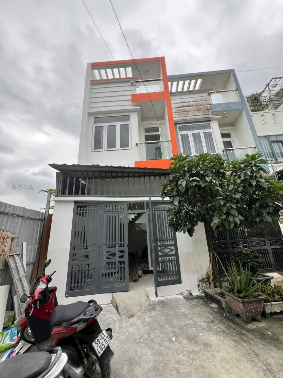 Nhà 2 tầng 2 phòng ngủ hẻm 7m ô tô tận nhà Thạnh Xuân, Quận 12 3,78 tỷ