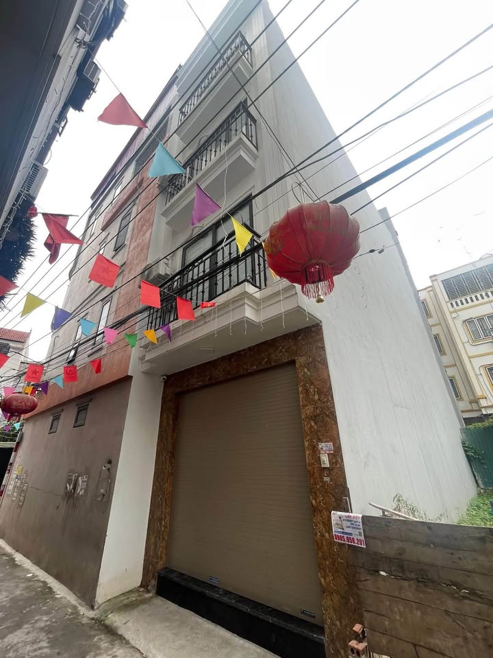 Nhà Lai Xá 45m2, 4 tầng, ô tô đỗ cửa, gần đại học công nghiệp Thành Đô