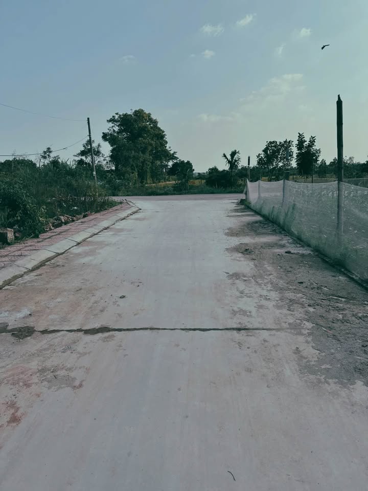 Đất Sóc Sơn 77m2, đường 6m, gần khu công nghiệp, sổ đỏ sẵn sàng