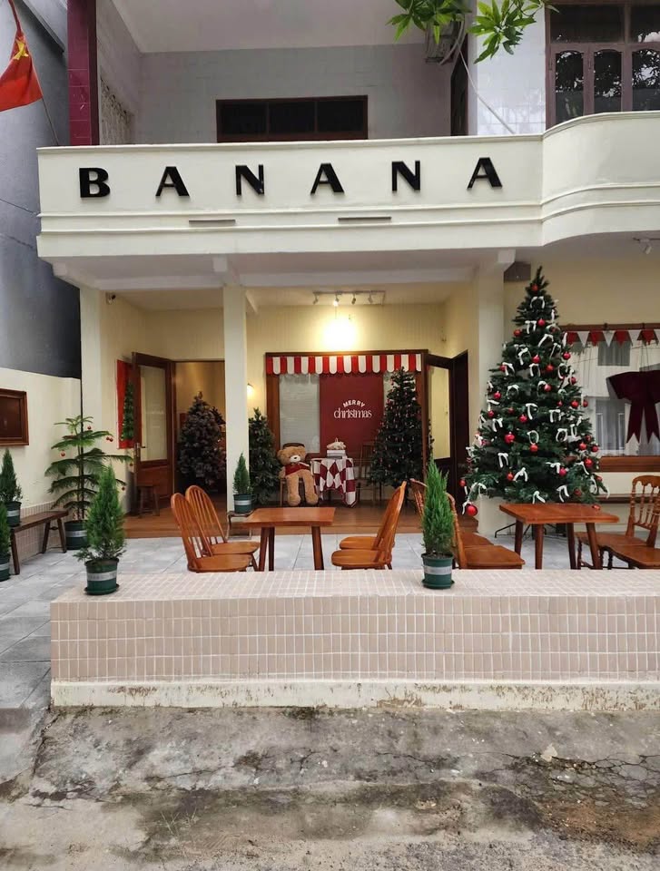 Nằm tại vị trí vàng trên đường Bùi Thị Xuân, Đồng Mỹ, Đồng Hới, Quảng Bình