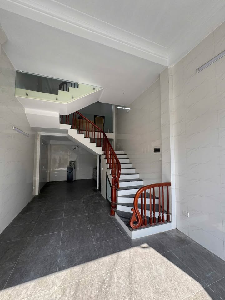 Mở ra cơ hội kinh doanh bứt phá với căn nhà mặt tiền đắc địa tại Di Trạch, sẵn sàng đón đầu mọi vận hội