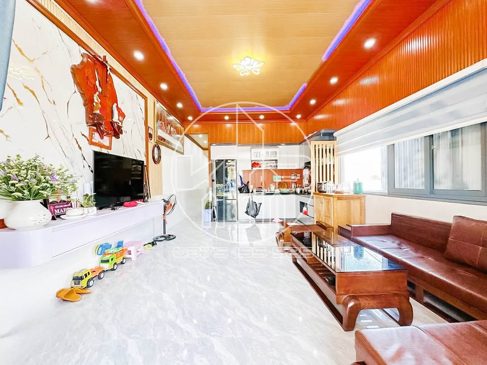 Nhà phố 2 tầng Phường 7, Đà Lạt 60m², 3 phòng ngủ, đường xe hơi, 1,85 tỷ