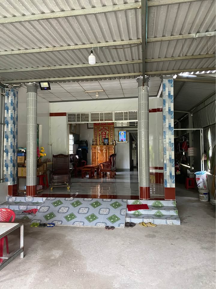 Nhà xinh 200m2, 3 ngủ, full thổ cư, đường nhựa 6m, Long An - Giá iu thương 1.3 tỷ