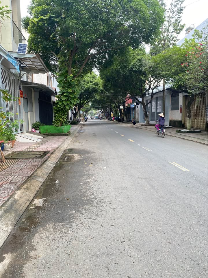 Bán nhà góc 2 mặt tiền trung tâm Vĩnh Long, 56,6m², giá 3,25 tỷ