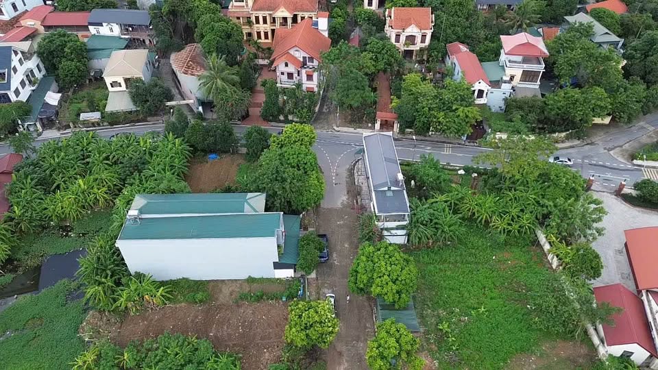 Đất Nông Trang, Việt Trì 120m2 đất vượng khí, hướng Đông Nam, giá hời