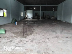 Cho thuê kho xưởng 300m2 mặt tiền 10m, Vĩnh Lộc A, giá 15 triệu/tháng