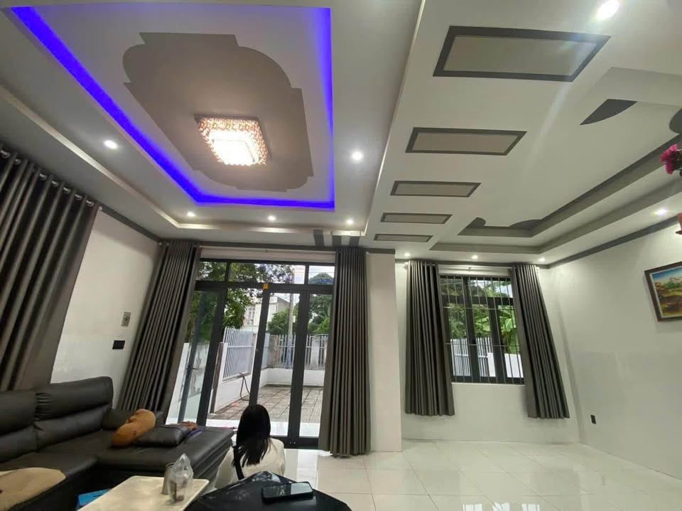 Tọa lạc tại xã Hoà Long, thành phố Bà Rịa, tỉnh Bà Rịa - Vũng Tàu