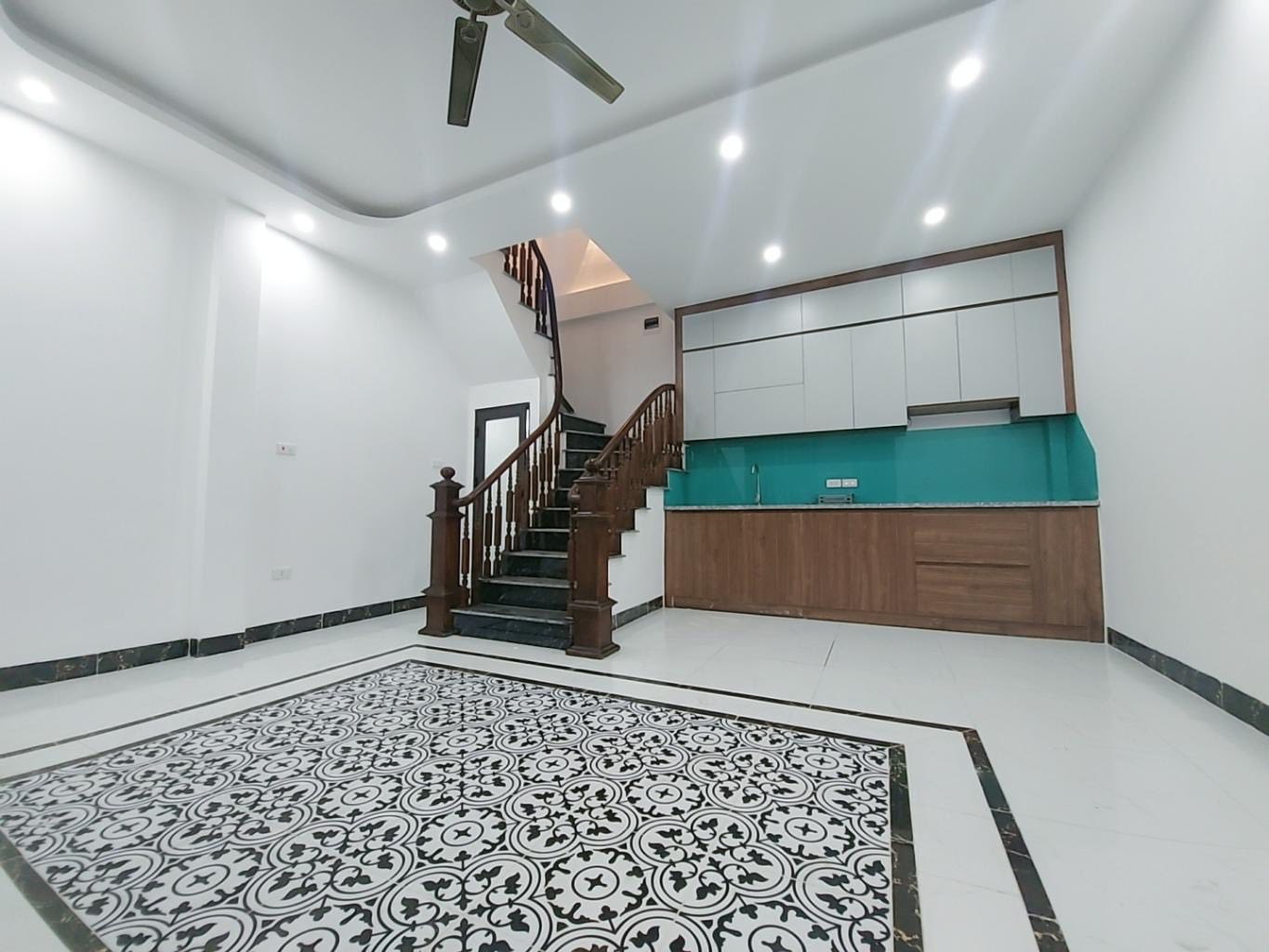 Nhà Phụng Châu 36m2, 3 tầng - 3 tỷ, an yên cho gia đình trẻ