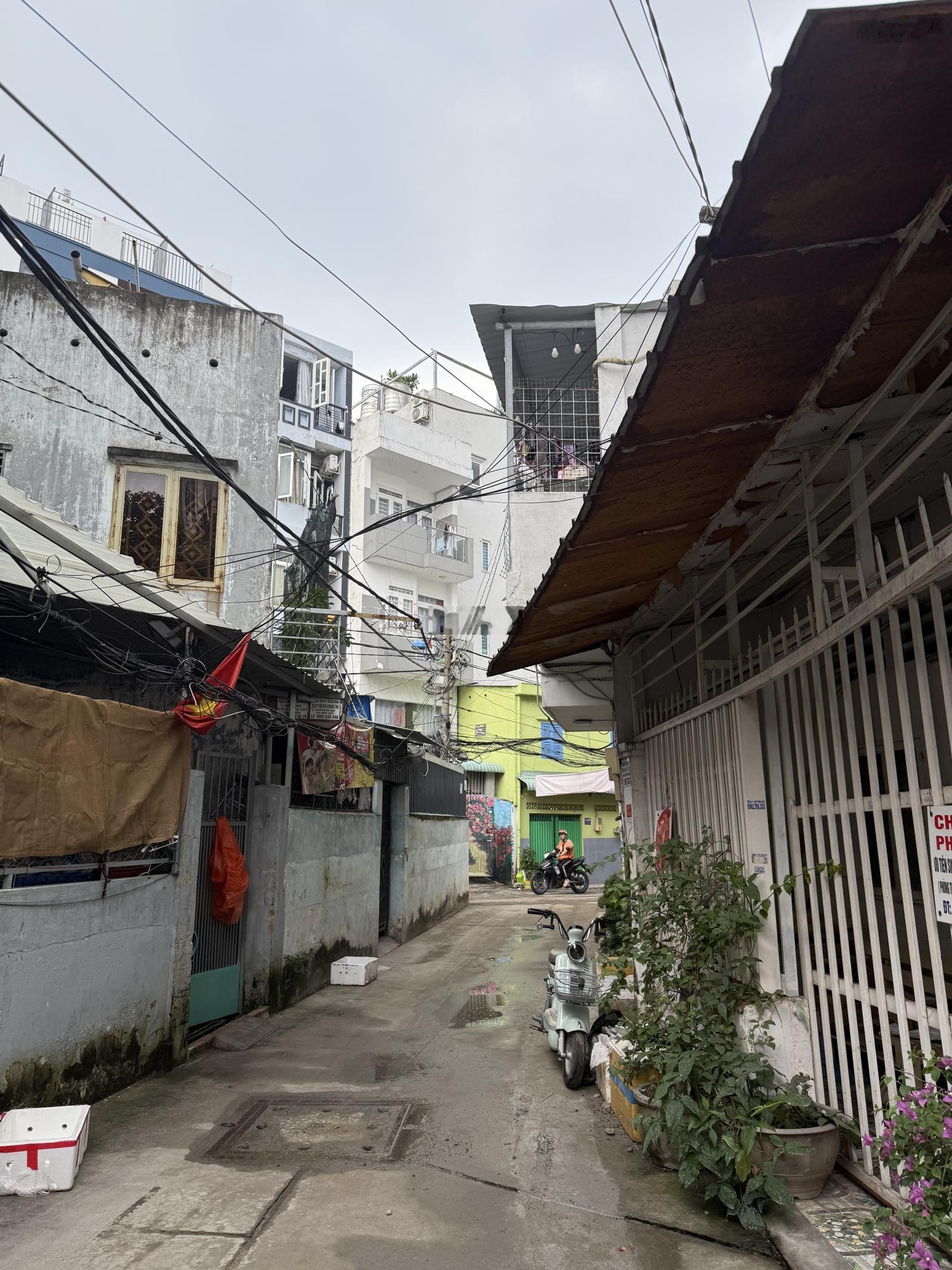 Chủ vừa giảm giá chào còn 3,15 tỷ cho 44 m2 nhà ngay Quang Trung GV