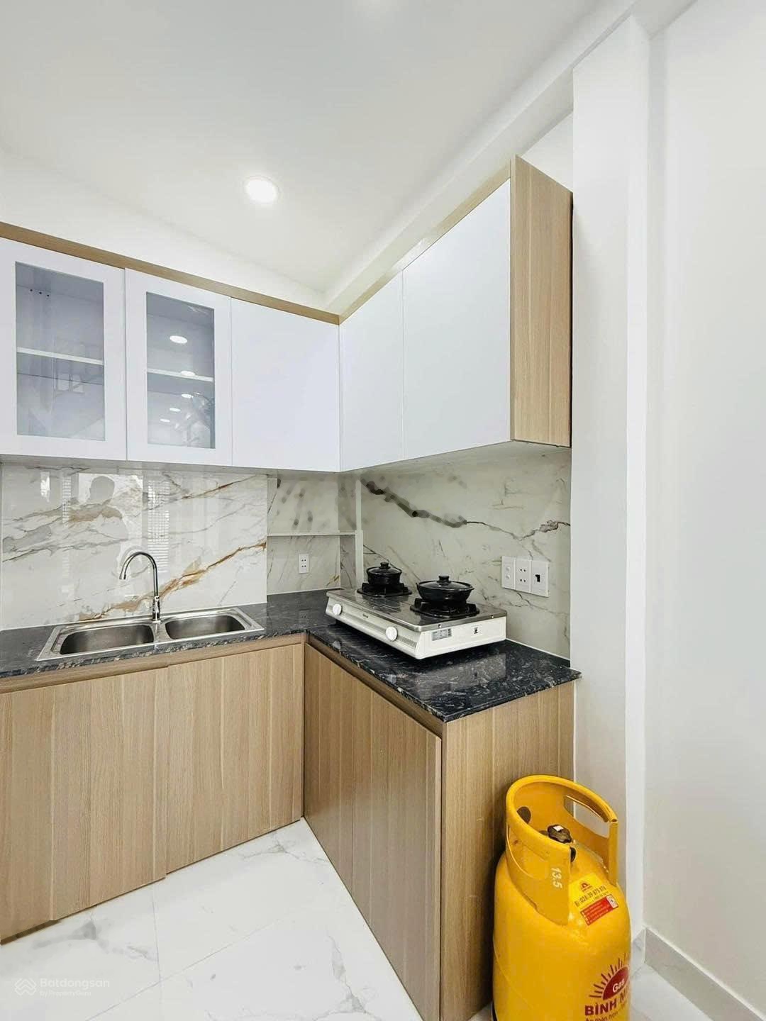 Nhà đẹp kí gửi gấp hẻm 149 Bành Văn Trân, phường 7, Tân Bình, (48,4m2) sổ hồng riêng, giá chỉ 2tỷ76