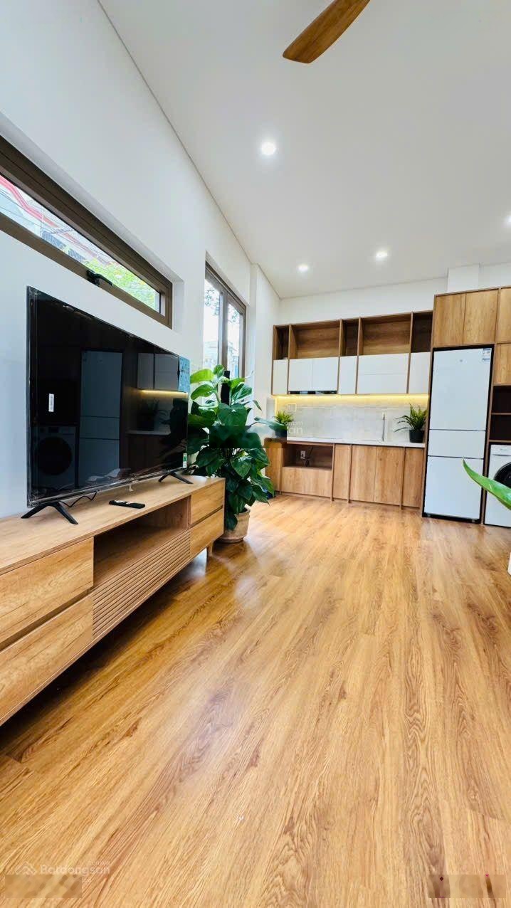 Nhà Đẹp Căn Góc 2 Mặt - 2 Tầng - 3 Phòng Ngủ - Bùi Đình Túy