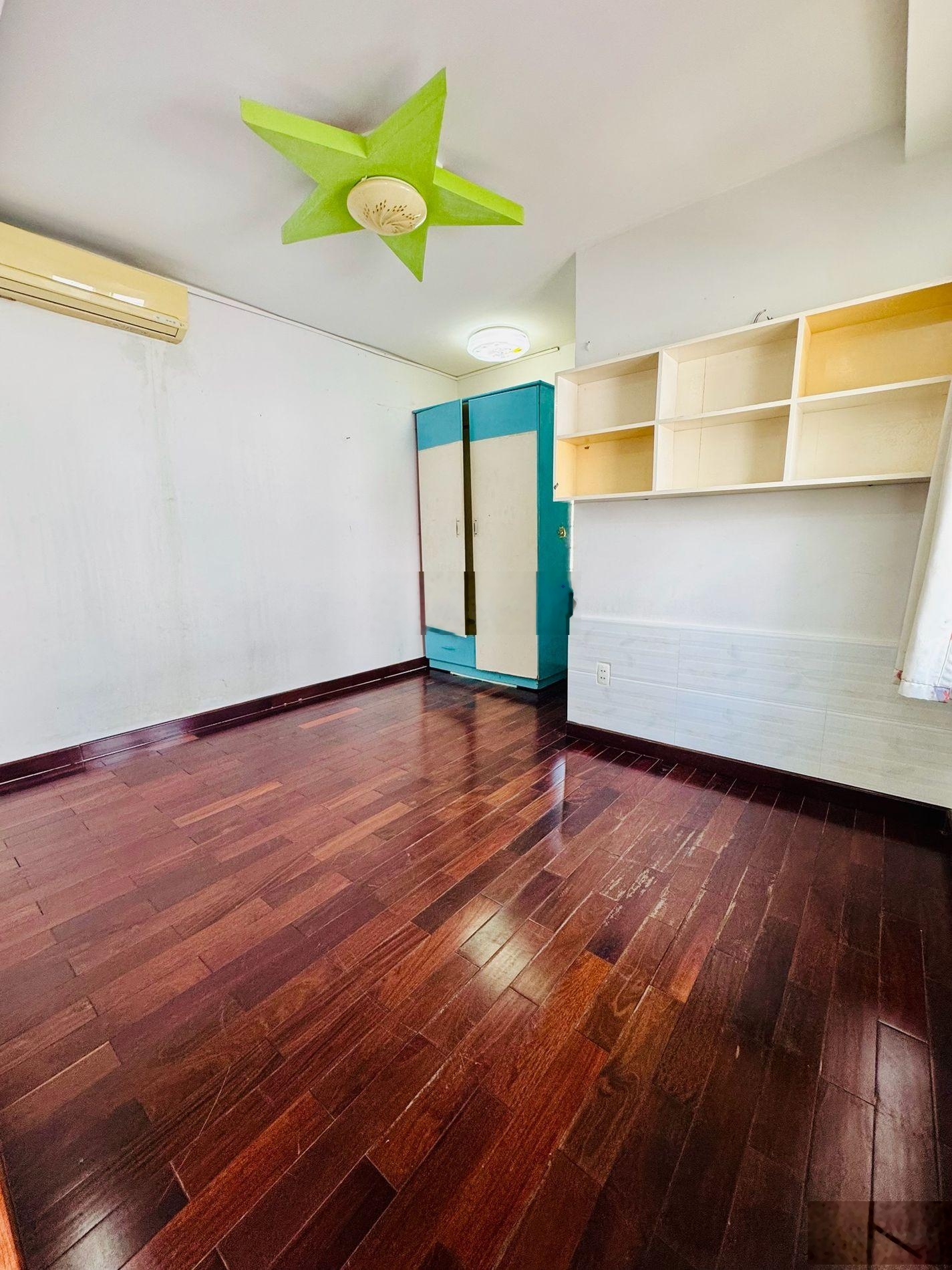 Nhà đẹp 3 tầng - hẻm xe hơi - Trần Đình Xu