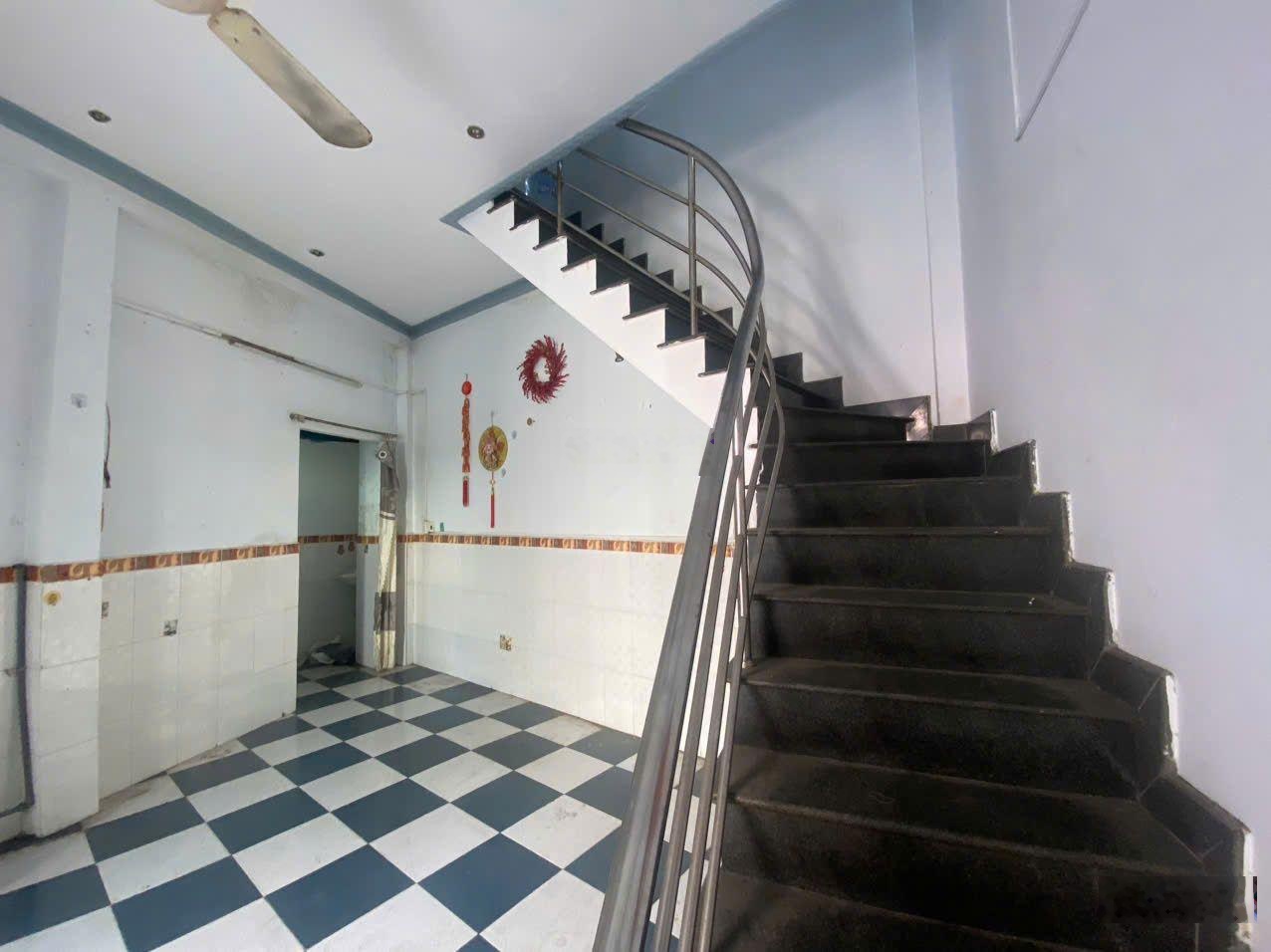 Bán gấp trong tuần - bán nhà Nguyễn Văn Đậu 52.6m² - 2 tầng - 4.7 tỷ - 89.4 triệu/m²