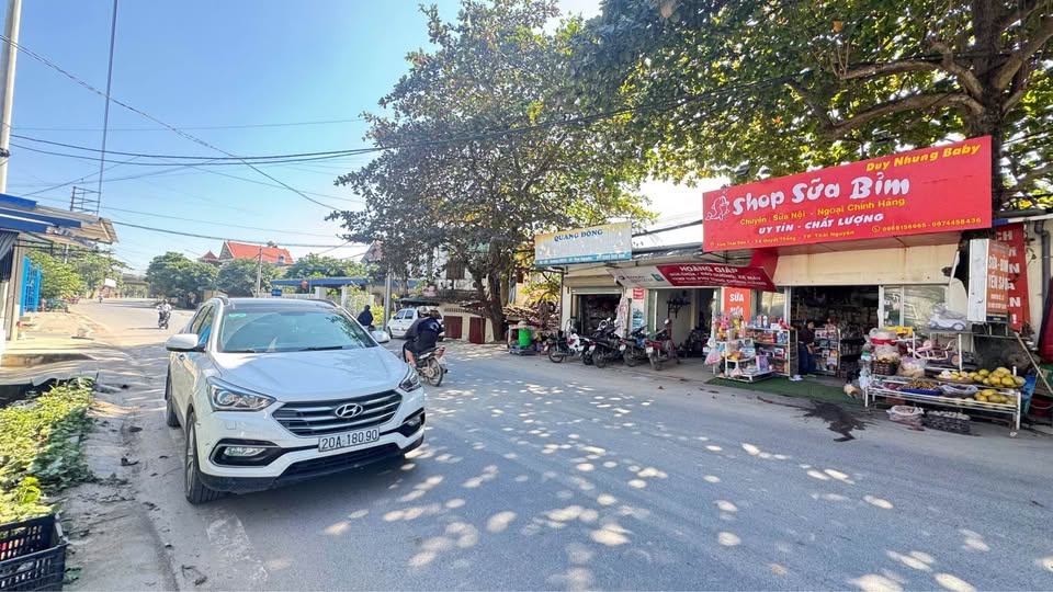 Bất động sản tọa lạc tại vị trí đắc địa trên trục chính Z115, một tuyến đường kinh doanh sầm uất tại Tỉnh Thái Nguyên