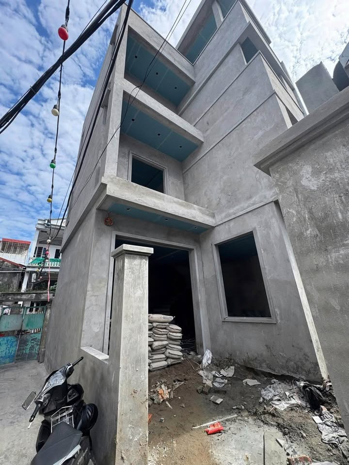 Nhà 4 tầng mới xây độc lập, ngay Chợ Đôn – Thiên Lôi, 51m², 4.65 tỷ