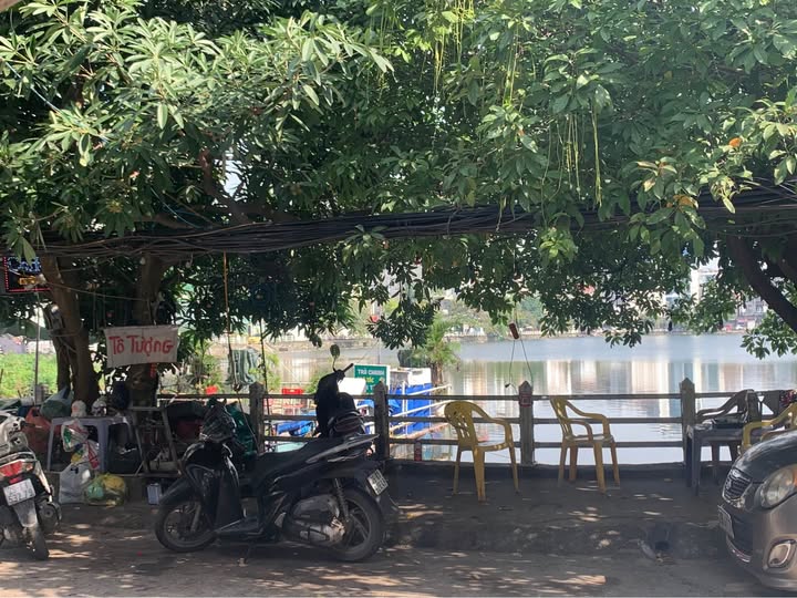 Cho thuê phòng trọ khép kín, đối diện hồ Bồ Đề, Long Biên