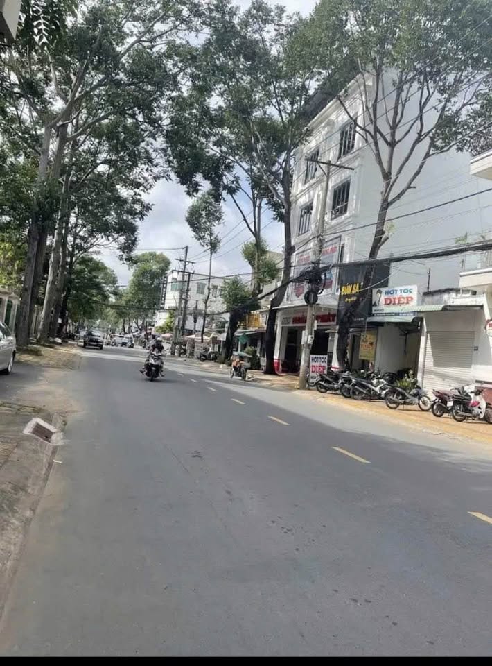 Cho thuê nhà mặt tiền đường Nguyễn Trung Trực, Sóc Trăng, 5 triệu/ tháng