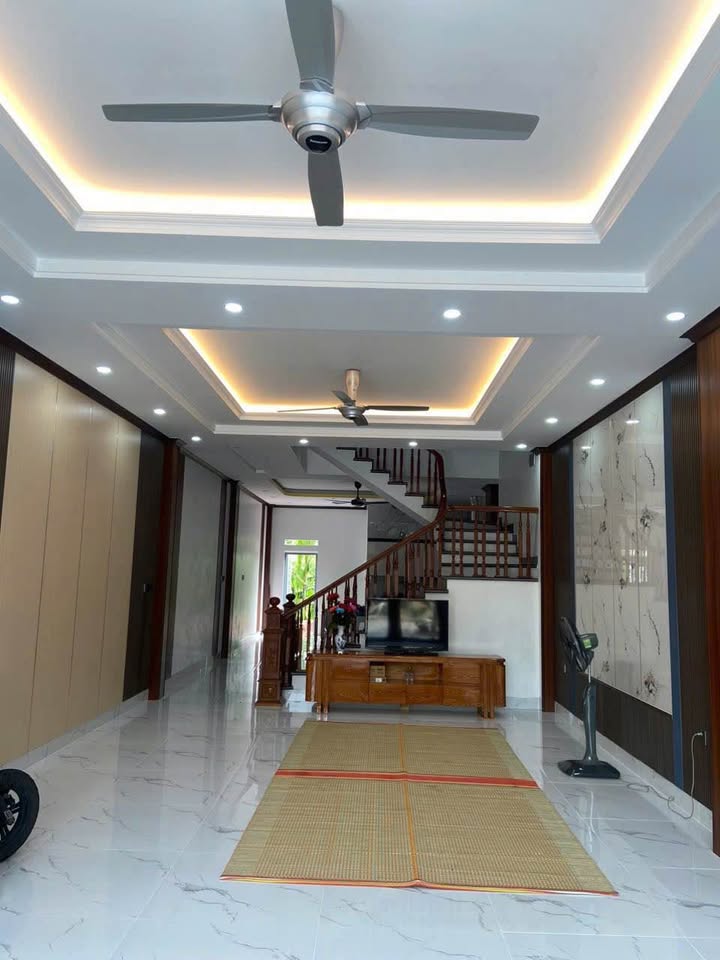 Nhà 3 tầng lung linh đường A5 Kosy - Sẵn sổ đẹp, 108m2