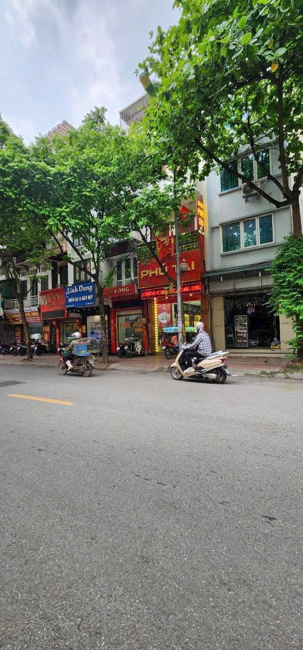 Siêu phẩm mặt phố Thạch Bàn, Long Biên, Hà Nội đang gây sốt thị trường với mức giá hơn 15 tỷ