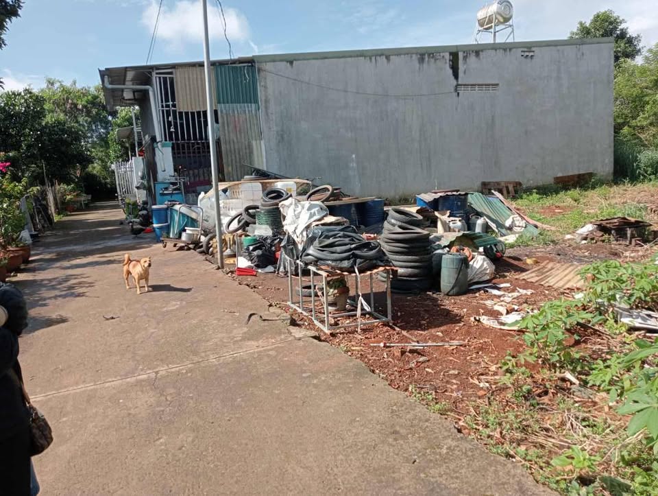 Đất sổ chung giá bèo nhèo, hẻm xe tăng bắn tỉa