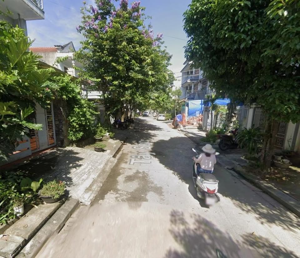 Nhà 2 tầng mặt tiền Tây Sơn 135m2, 6 tỷ