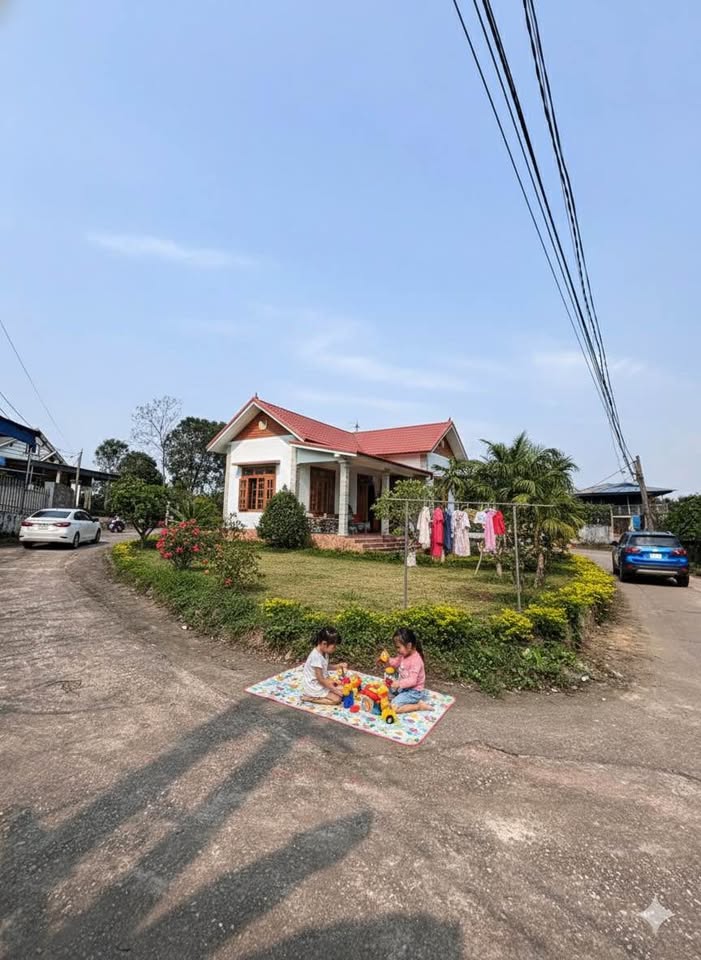 Bán đất 533,8m2 3 mặt tiền tại Ngã 3 Tích Lương, Thái Nguyên, giá 1,6 tỷ