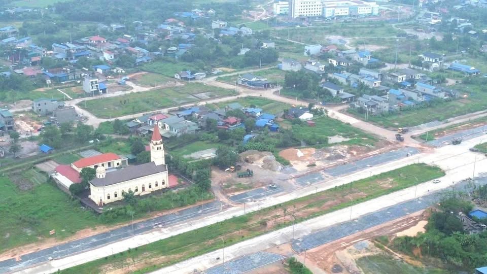 Bán đất nền tái định cư Trung Thành, Thái Nguyên 165m2, mặt tiền rộng