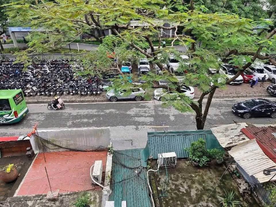 Siêu phẩm căn hộ tầng 4 tại mặt phố Phương Mai, vị trí đắc địa đối diện cổng Bệnh viện Việt Pháp