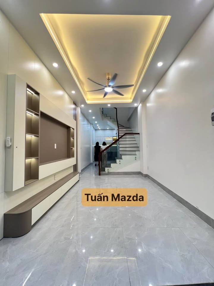 Nhà 3 tầng xinh xắn, ngõ xích lô thông thoáng, Tiền Phong, Thái Bình