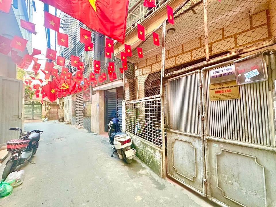 Nhà mặt ngõ Quan Nhân, kinh doanh đỉnh cao, sẵn sàng lên tầng