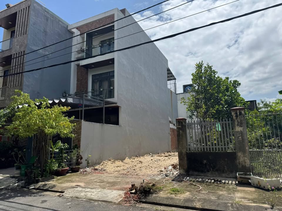 Bán nhanh 2 lô đất liền kề 200m² Mỹ An, Đà Nẵng gần sông, biển, vị trí trung tâm