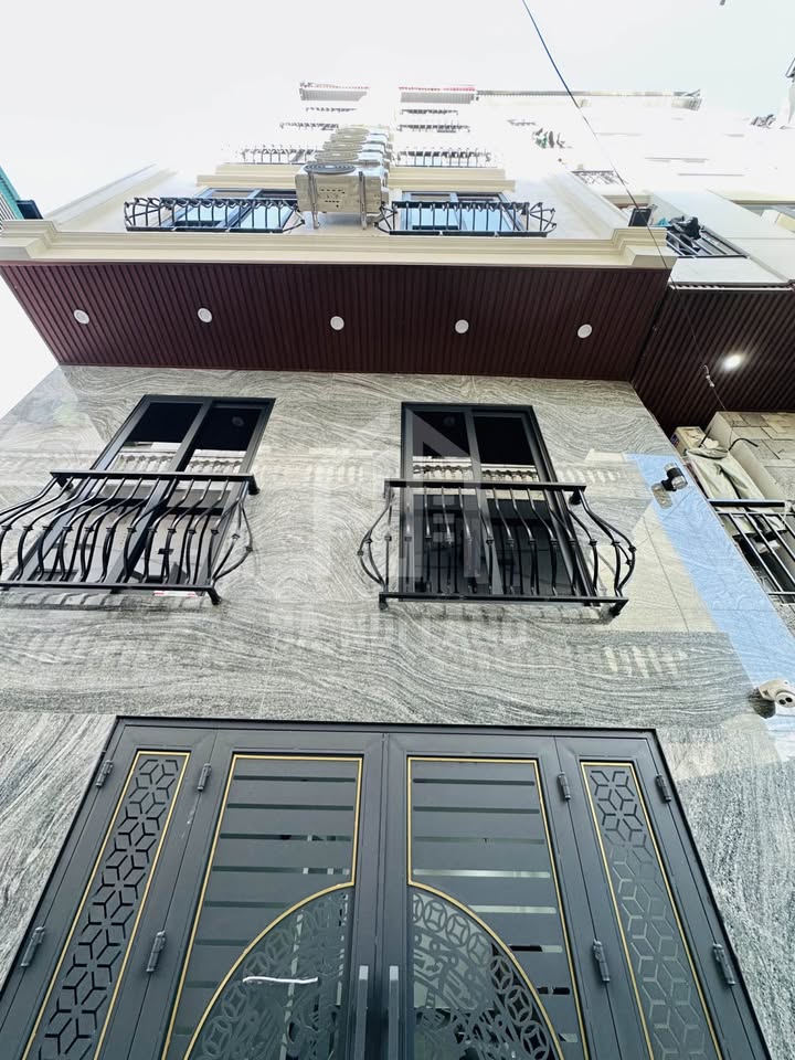 Siêu phẩm 7 tầng thang máy tại Phú Diễn, Nam Từ Liêm, Hà Nội, sẵn sàng hốt bạc ngay