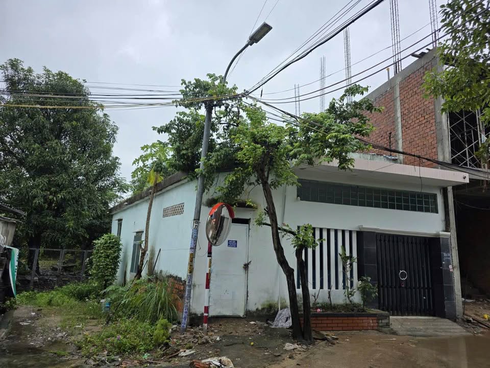 Nhà cấp 4 kiệt ô tô Nguyễn Chánh, Đà Nẵng an cư lạc nghiệp