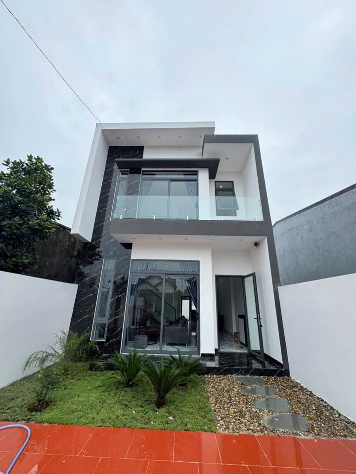 Chào mừng quý vị đến với "thiên đường" mới toanh vừa hoàn thiện 100% tại hẻm cấp 1 Ywang, Đắk Lắk