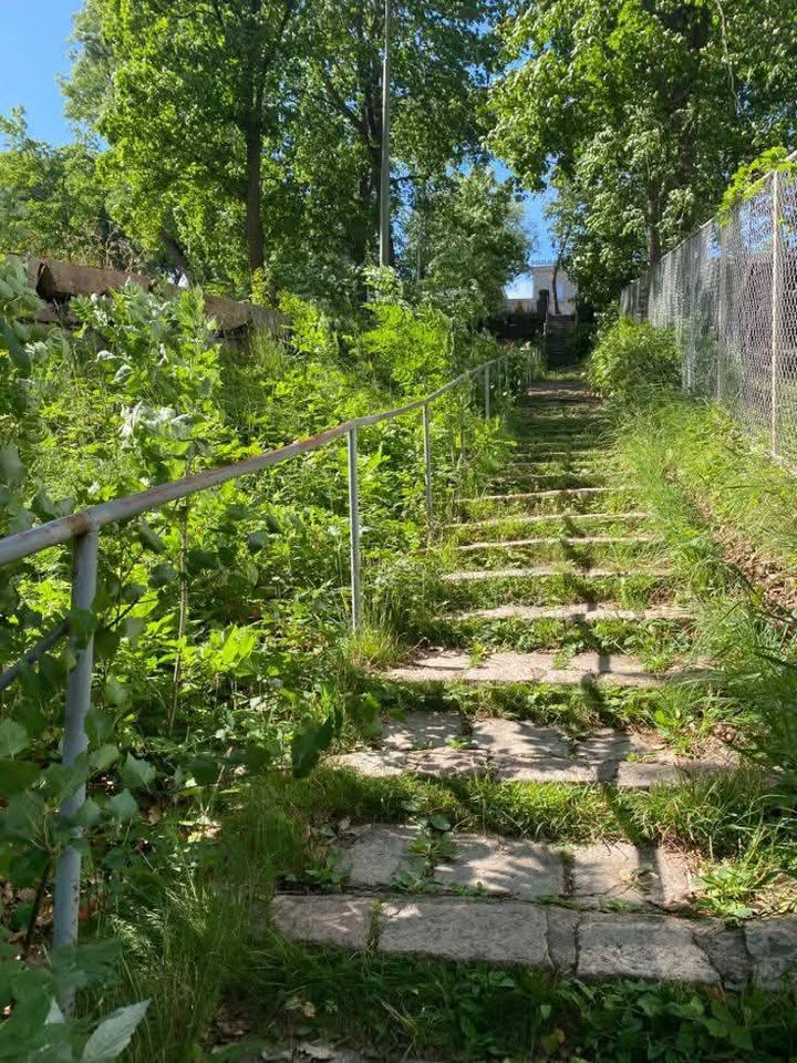 Đất vườn Giáp Suối, view đồi, sổ sẵn 1000m2