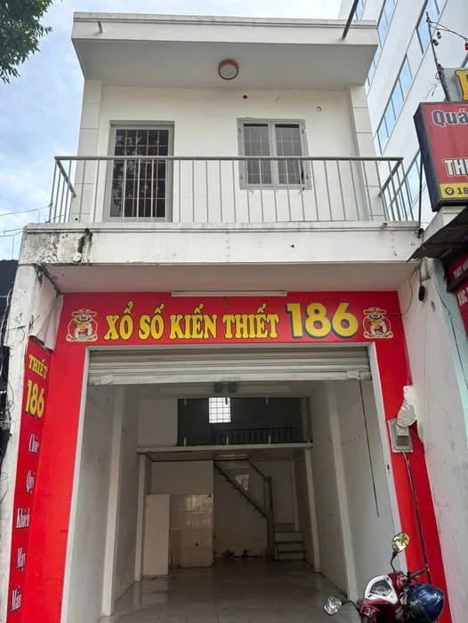 Nhà 1 lầu 1 trệt mặt tiền Lê Hồng Phong, kinh doanh sầm uất, sổ hồng riêng