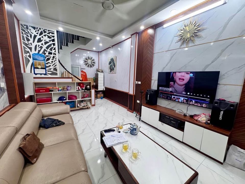 Nhà 5 tầng 35m2 Quan Nhân, Thanh Xuân, sổ đỏ sẵn sàng giao dịch