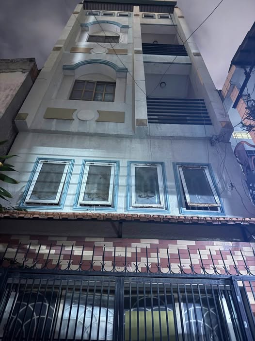 Nhà trung tâm Phú Nhuận, hẻm xe hơi 2 mặt hẻm, thu nhập 5 triệu/tháng chỉ 7,8 tỷ