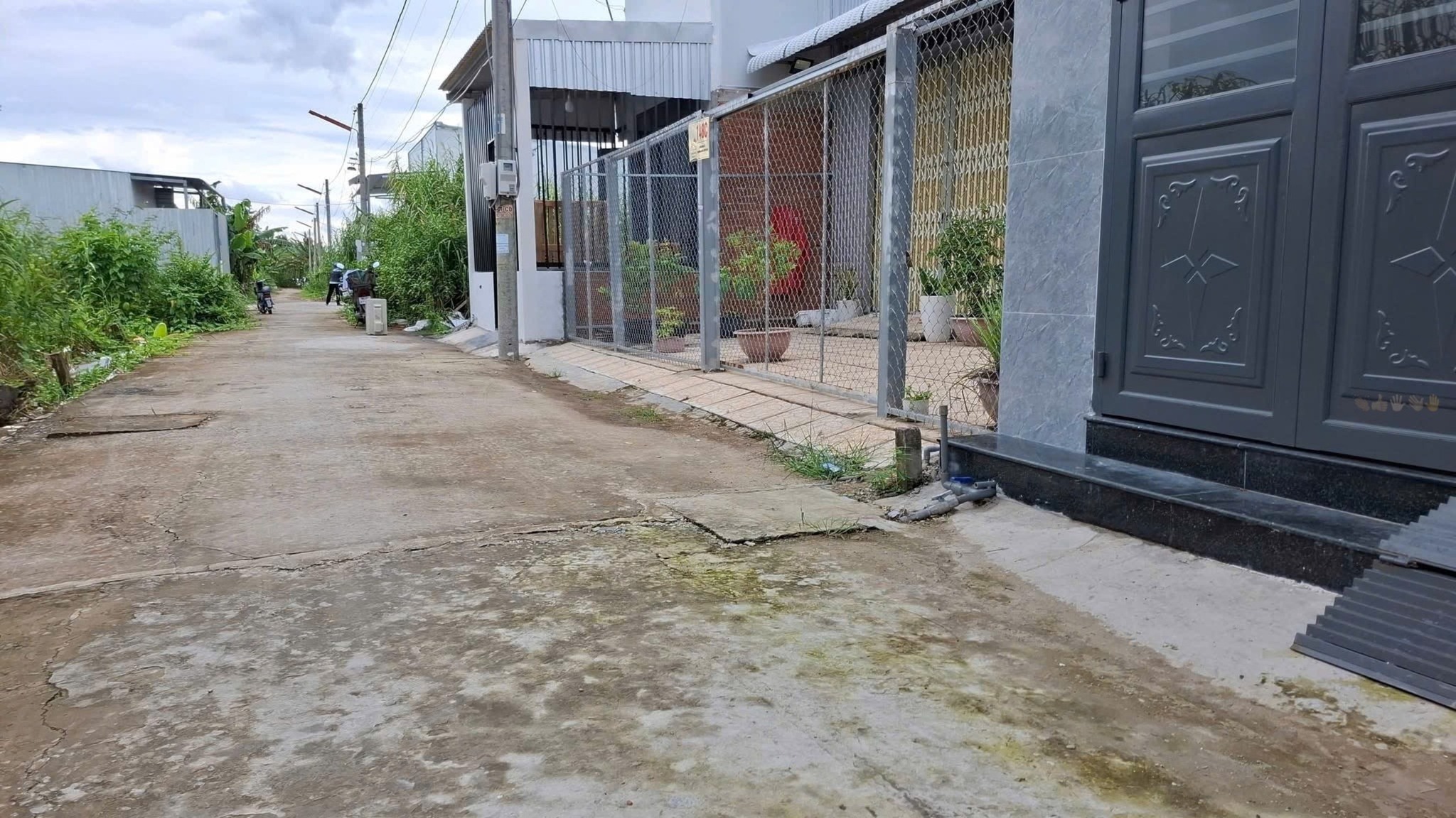 Đất xịn xò sau lưng đại học FPT, 50m ra chợ, chủ giảm giá sâu