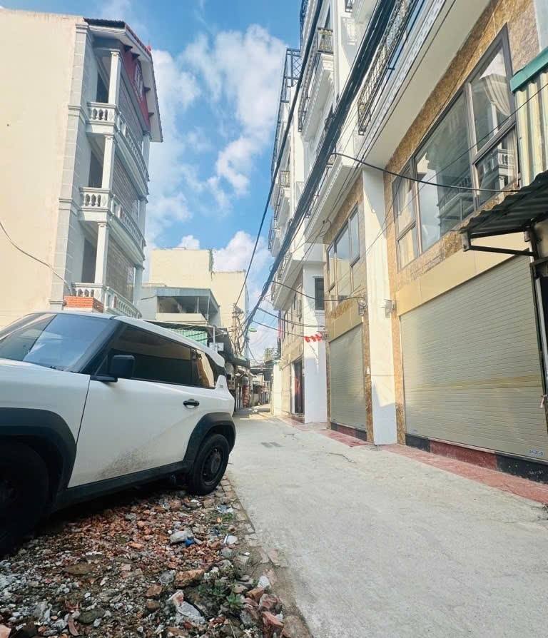 Bán nhà lô góc 43m2, 5 tầng thang máy, ô tô đỗ cửa tại Phú Diễn, nhỉnh 9 tỷ