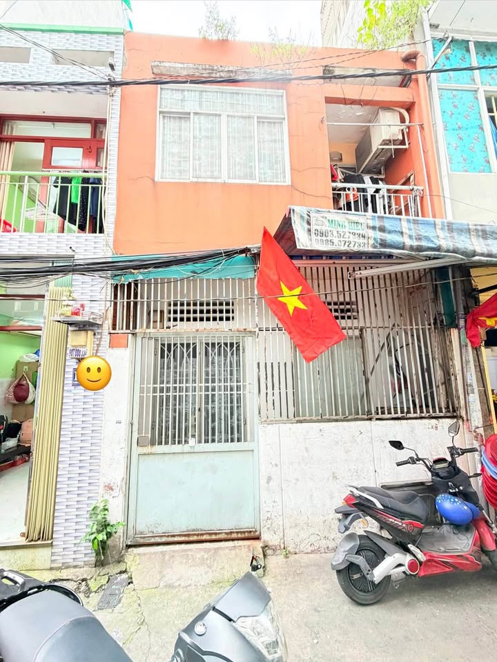 Nhà hẻm ô tô kinh doanh tọa lạc tại vị trí đắc địa trên đường Trần Quốc Thảo, trung tâm Quận 3