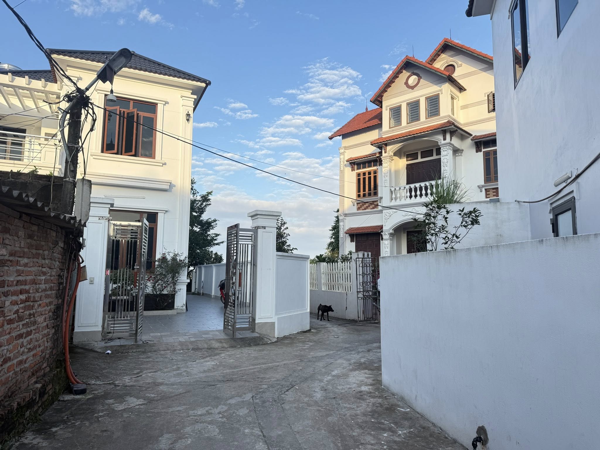 Đất thổ cư Mê Linh vuông vắn, ngõ ô tô, giá yêu thương 1.9 tỷ